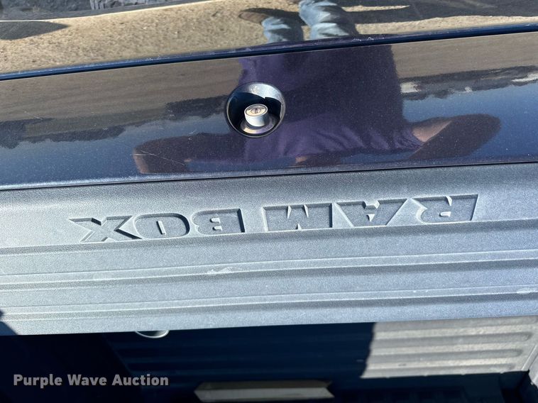 image for item LN9447 2017 Dodge Ram 1500  Crew Cab pickup truck