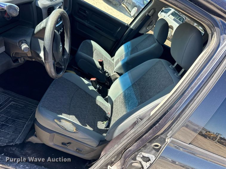 image for item LN9447 2017 Dodge Ram 1500  Crew Cab pickup truck