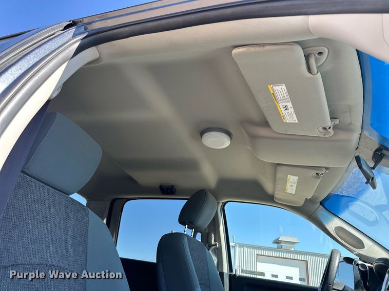 image for item LN9447 2017 Dodge Ram 1500  Crew Cab pickup truck