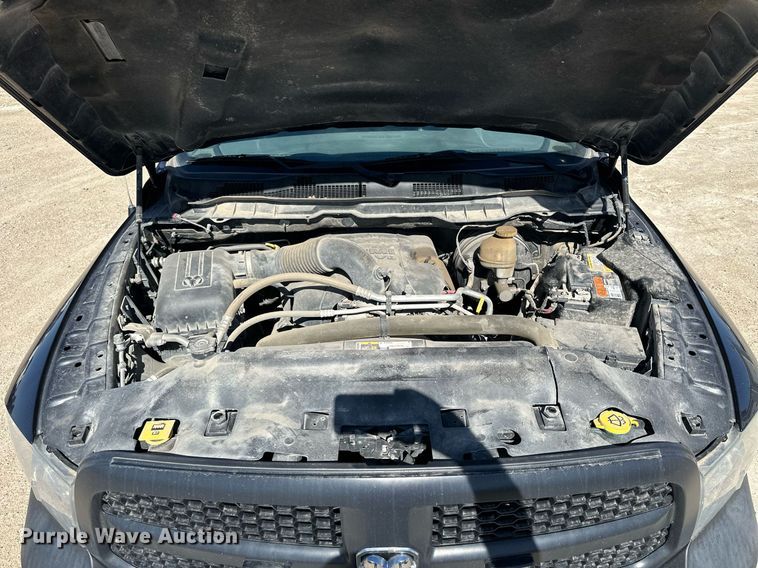 image for item LN9447 2017 Dodge Ram 1500  Crew Cab pickup truck