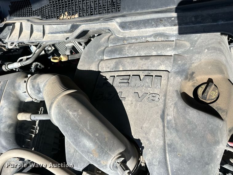 image for item LN9447 2017 Dodge Ram 1500  Crew Cab pickup truck