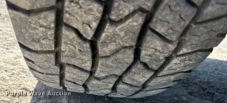 image for item LN9447 2017 Dodge Ram 1500  Crew Cab pickup truck