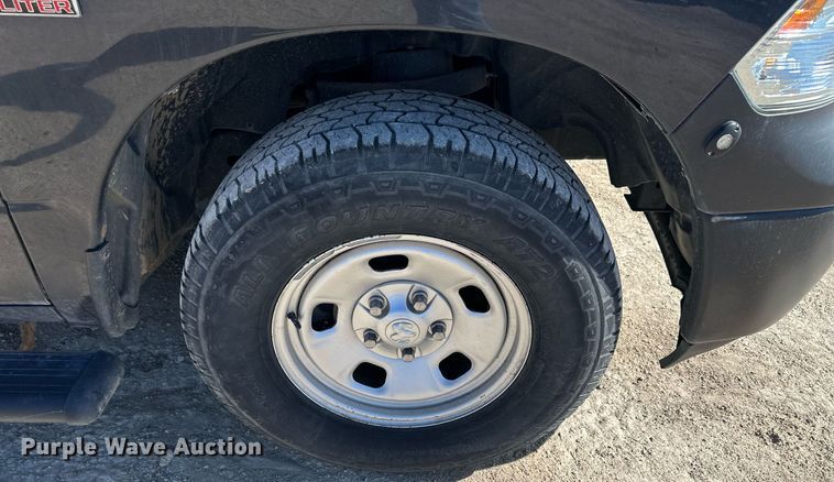 image for item LN9447 2017 Dodge Ram 1500  Crew Cab pickup truck