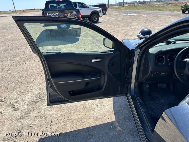 image for item LN9449 2017 Dodge  Charger Police