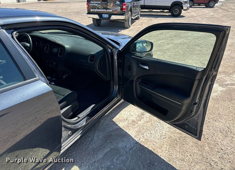 image for item LN9449 2017 Dodge  Charger Police