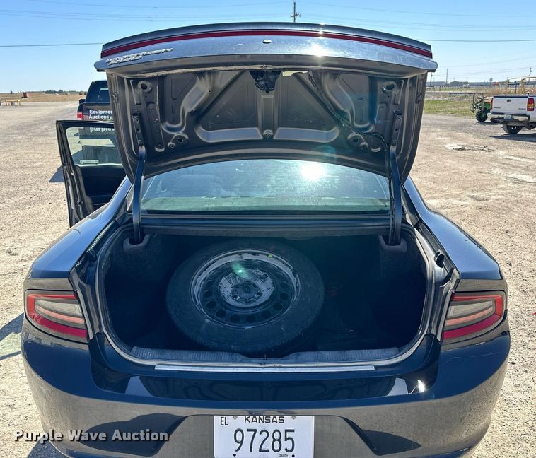 image for item LN9449 2017 Dodge  Charger Police