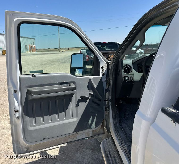 image for item LN9450 2012 Ford F250 Super Duty  pickup truck