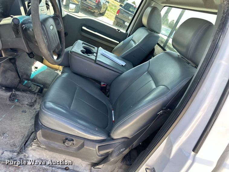 image for item LN9450 2012 Ford F250 Super Duty  pickup truck