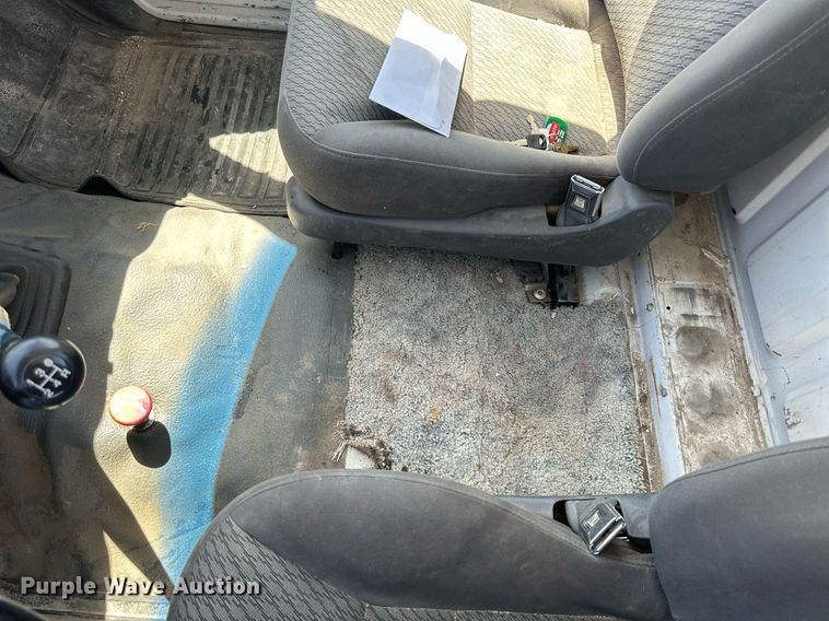 image for item LN9451 1993 Ford F350  pickup truck cab and chassis