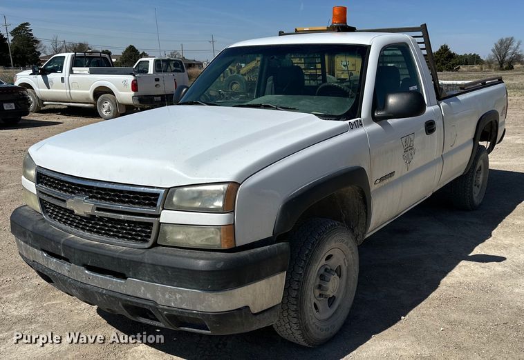image for item LN9452 2006 Chevrolet Silverado 2500HD  pickup truck