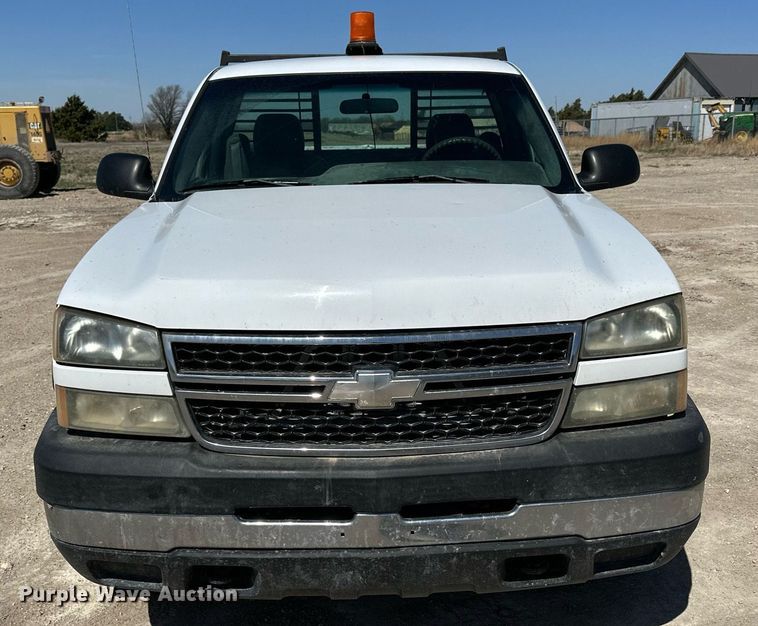 image for item LN9452 2006 Chevrolet Silverado 2500HD  pickup truck