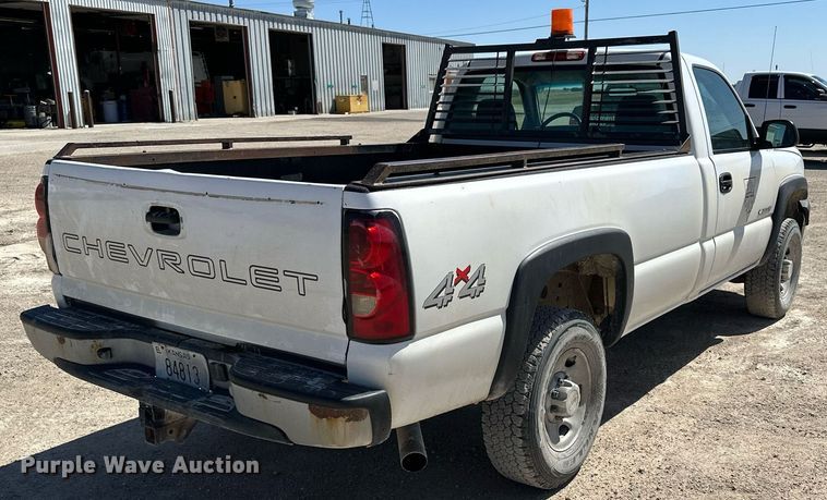 image for item LN9452 2006 Chevrolet Silverado 2500HD  pickup truck