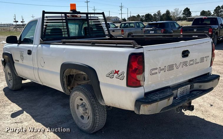 image for item LN9452 2006 Chevrolet Silverado 2500HD  pickup truck