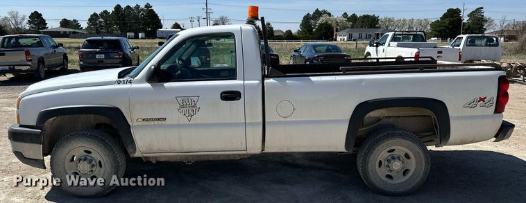 image for item LN9452 2006 Chevrolet Silverado 2500HD  pickup truck