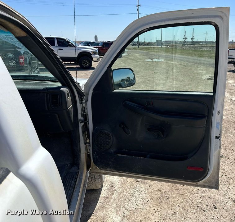 image for item LN9452 2006 Chevrolet Silverado 2500HD  pickup truck