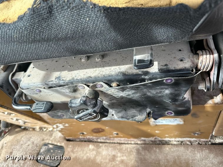 image for item LN9453 1991 Caterpillar 140G  motor grader