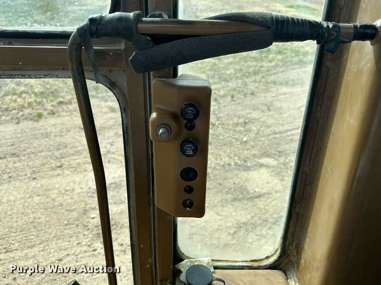 image for item LN9453 1991 Caterpillar 140G  motor grader