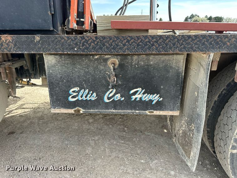 image for item LN9455 1993 Marmon 57P  winch truck