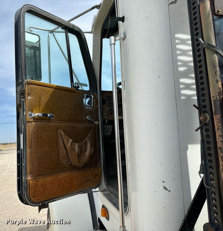 image for item LN9455 1993 Marmon 57P  winch truck