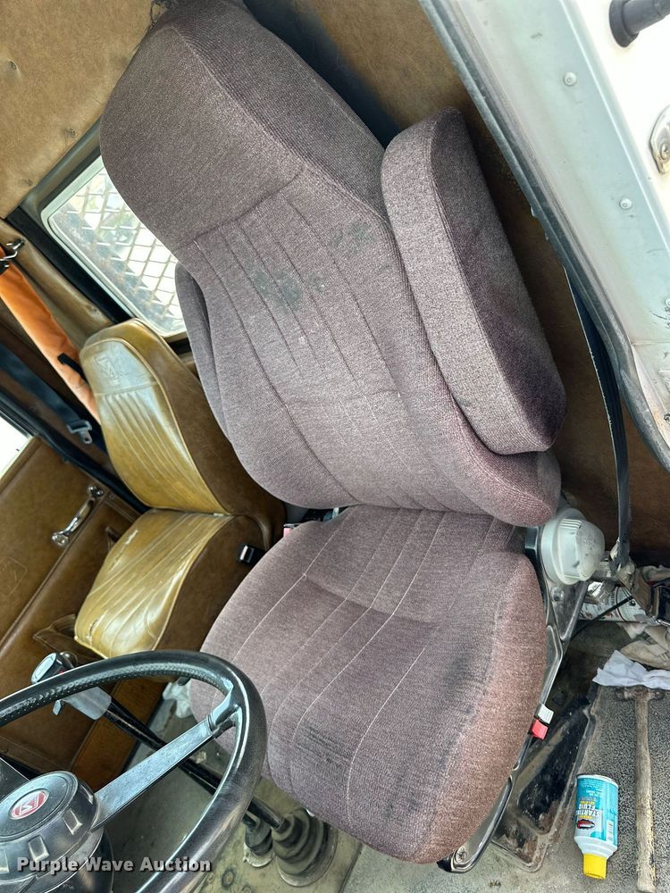 image for item LN9455 1993 Marmon 57P  winch truck