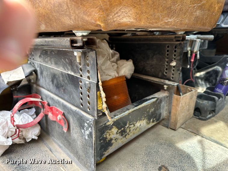 image for item LN9455 1993 Marmon 57P  winch truck