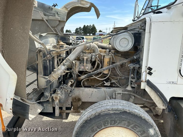 image for item LN9455 1993 Marmon 57P  winch truck