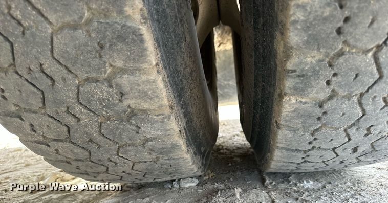 image for item LN9455 1993 Marmon 57P  winch truck