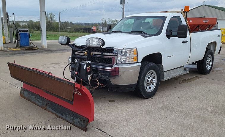 image for item LR9207 2011 Chevrolet Silverado 3500HD  pickup truck