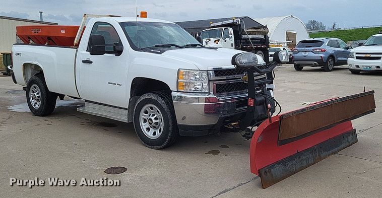 image for item LR9207 2011 Chevrolet Silverado 3500HD  pickup truck