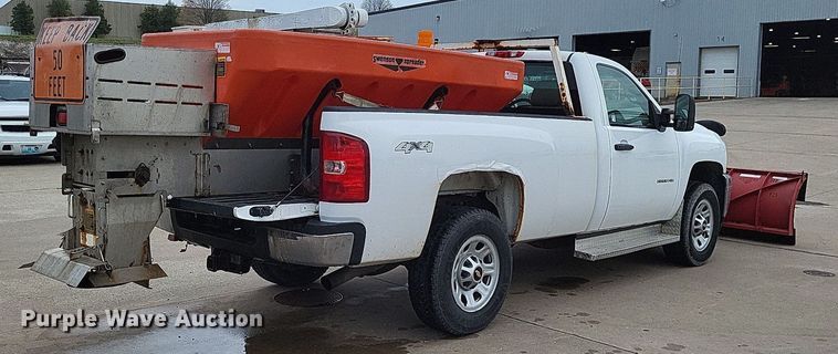 image for item LR9207 2011 Chevrolet Silverado 3500HD  pickup truck