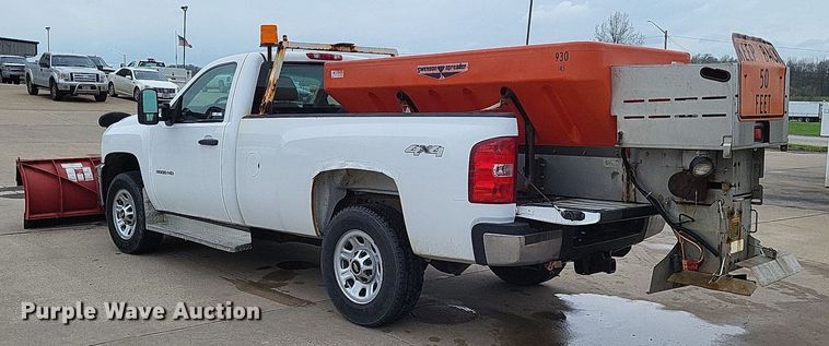 image for item LR9207 2011 Chevrolet Silverado 3500HD  pickup truck