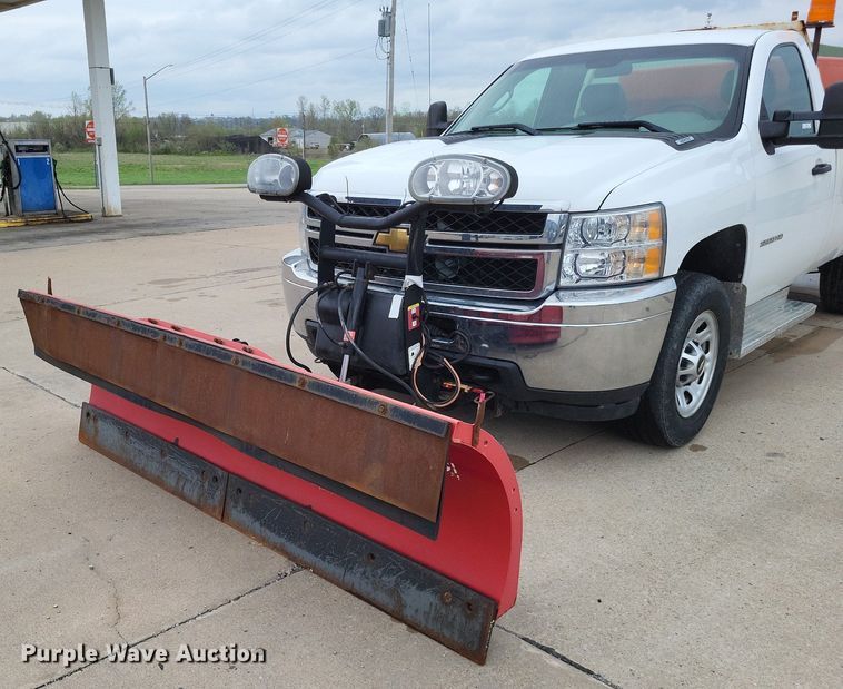 image for item LR9207 2011 Chevrolet Silverado 3500HD  pickup truck