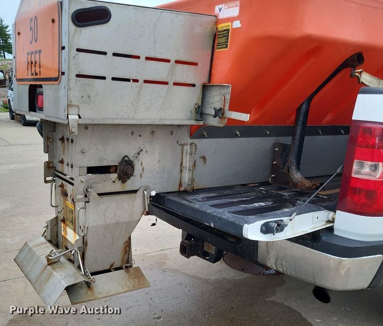 image for item LR9207 2011 Chevrolet Silverado 3500HD  pickup truck