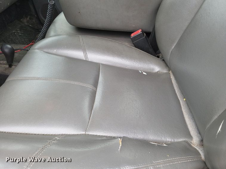 image for item LR9207 2011 Chevrolet Silverado 3500HD  pickup truck