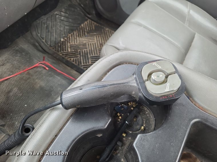 image for item LR9207 2011 Chevrolet Silverado 3500HD  pickup truck