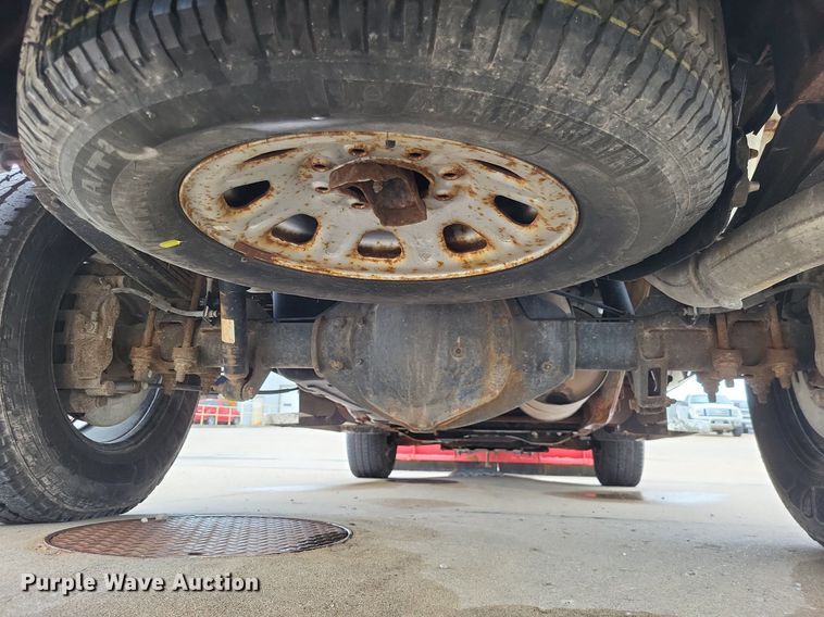 image for item LR9207 2011 Chevrolet Silverado 3500HD  pickup truck