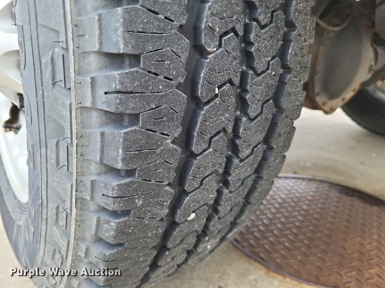 image for item LR9207 2011 Chevrolet Silverado 3500HD  pickup truck