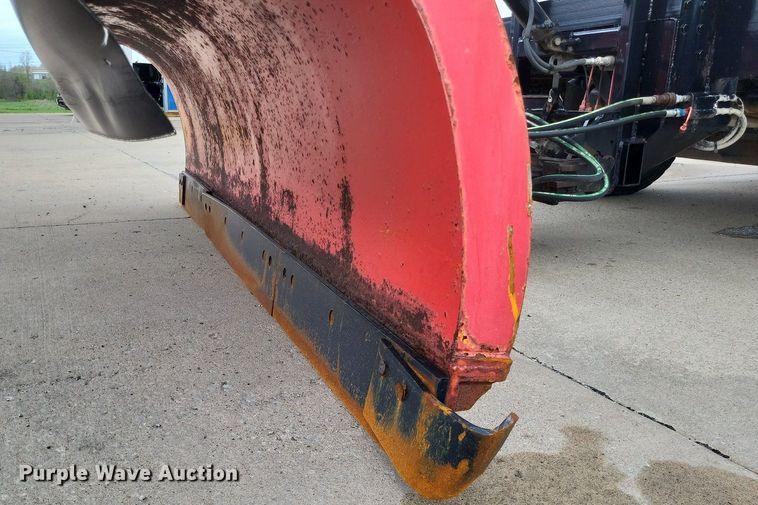 image for item LR9208 2012 International WorkStar 7300  dump truck