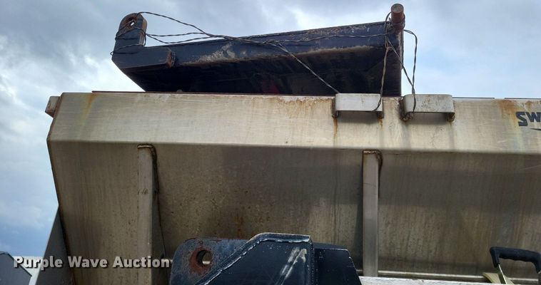 image for item LR9208 2012 International WorkStar 7300  dump truck