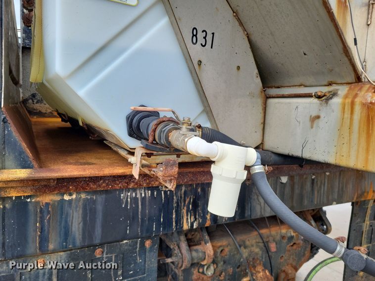 image for item LR9208 2012 International WorkStar 7300  dump truck