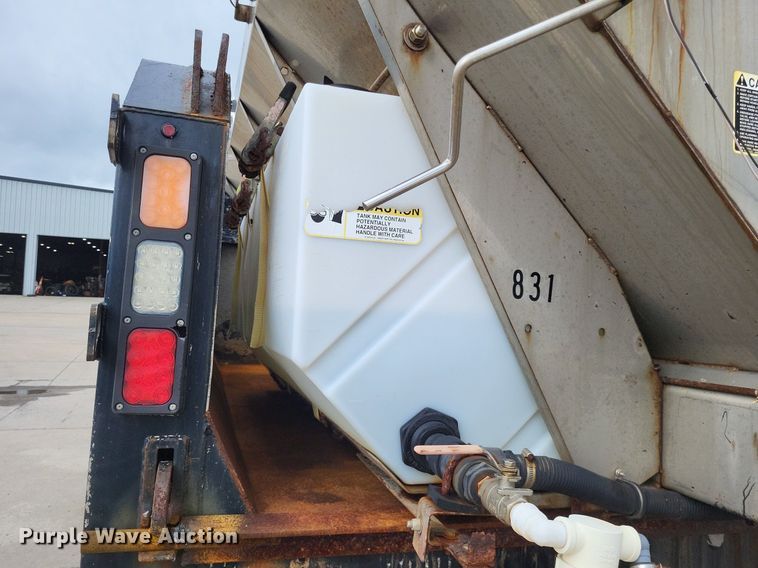 image for item LR9208 2012 International WorkStar 7300  dump truck