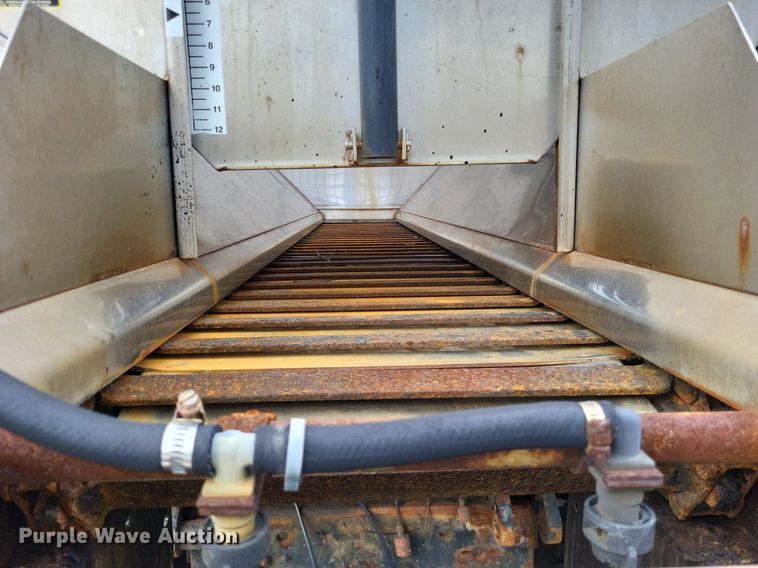 image for item LR9208 2012 International WorkStar 7300  dump truck