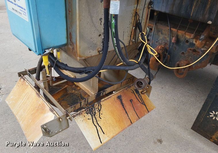 image for item LR9208 2012 International WorkStar 7300  dump truck