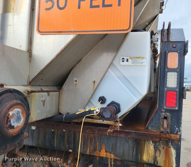 image for item LR9208 2012 International WorkStar 7300  dump truck