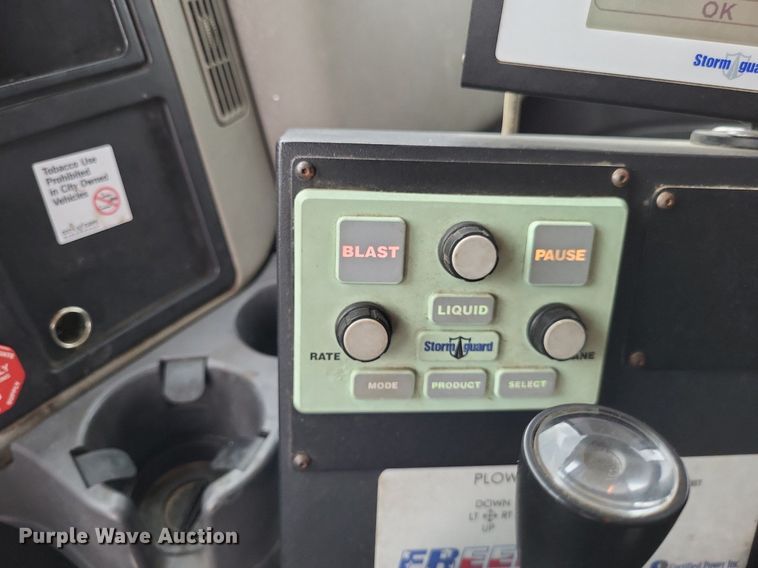 image for item LR9208 2012 International WorkStar 7300  dump truck