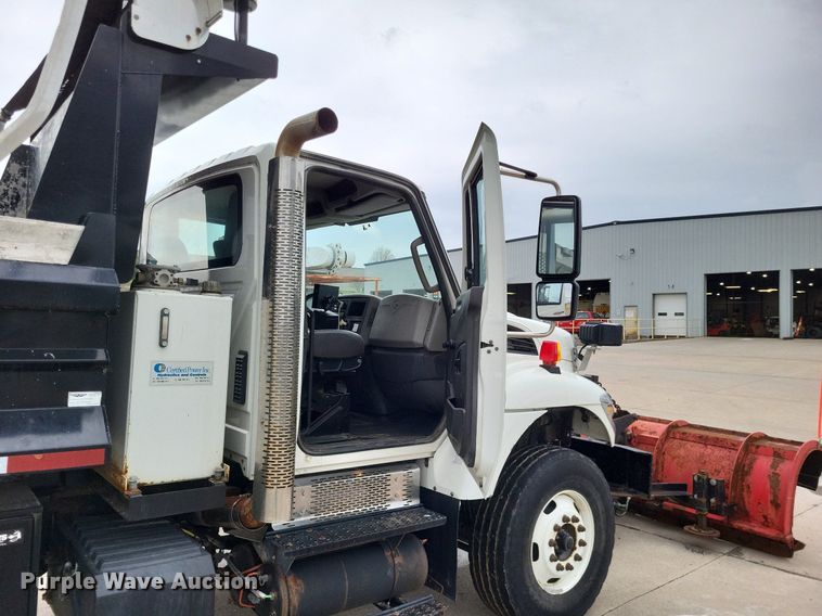 image for item LR9208 2012 International WorkStar 7300  dump truck