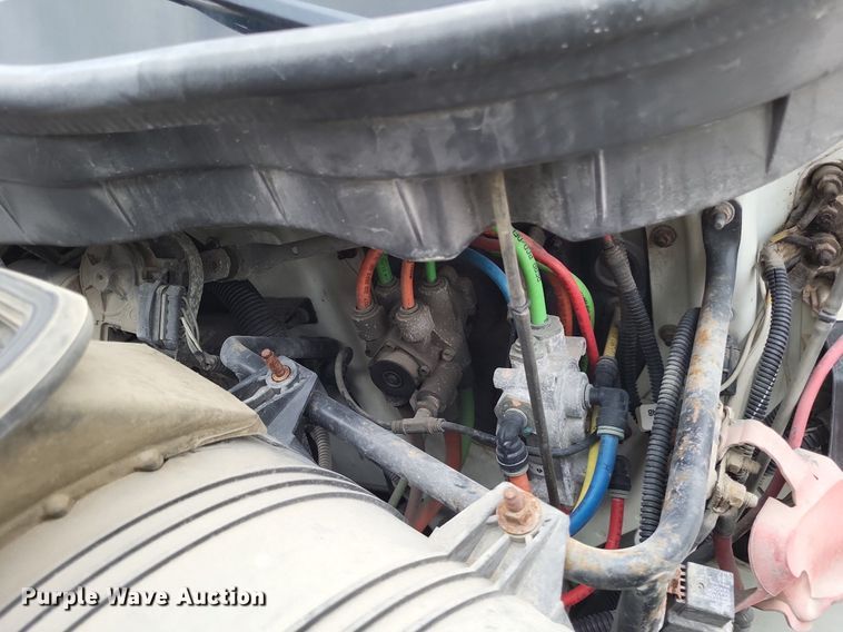 image for item LR9208 2012 International WorkStar 7300  dump truck