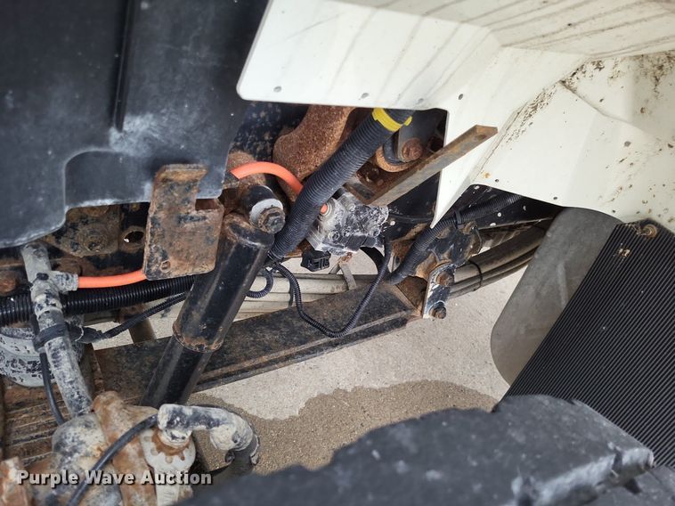 image for item LR9208 2012 International WorkStar 7300  dump truck