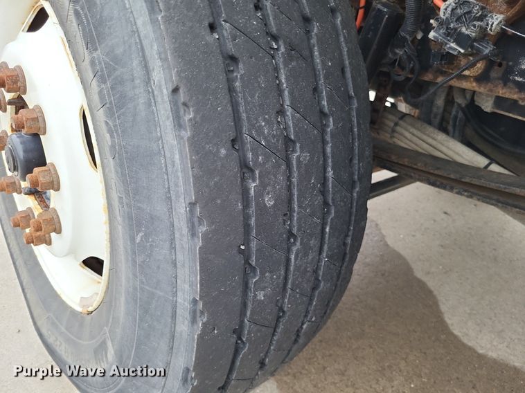 image for item LR9208 2012 International WorkStar 7300  dump truck