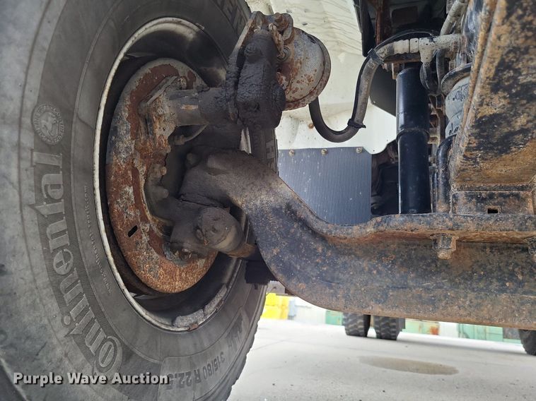 image for item LR9208 2012 International WorkStar 7300  dump truck